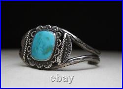 Vintage Native American Navajo Turquoise Sterling Silver Cuff Bracelet