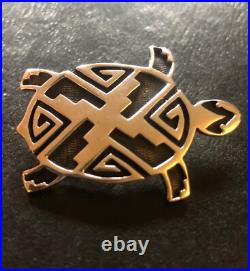 Vintage Native American Navajo turtle pin brooch jewelry marked JR Silversmiths