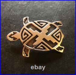 Vintage Native American Navajo turtle pin brooch jewelry marked JR Silversmiths