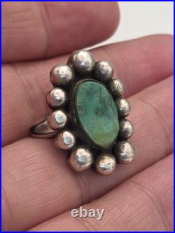 Vintage Native American Old Pawn Turquoise Sterling Silver Ring Size 7.25