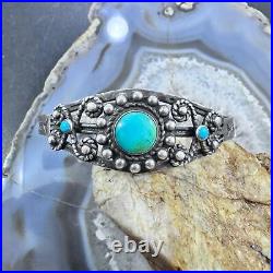 Vintage Native American Silver 3 Rounded Turquoise Decorated Bracelet For Women