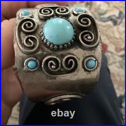 Vintage Native American Sterling Silver Turquoise Cuff Bracelet