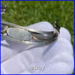 Vintage Native American Style Sterling Silver Cuff with Lemon Chrysoprase Maybe Vintage Native American Style Sterling Silver Cuff with Lemon Chrysoprase Maybe