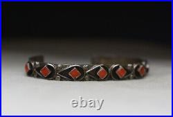 Vintage Native American Zuni Coral Sterling Silver Cuff Bracelet