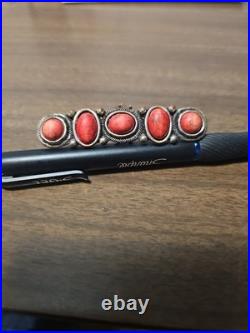 Vintage Native American Zuni/Navaho Coral ring with 5 Corals