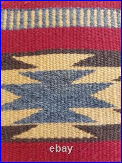 Vintage Navajo Handwoven Beautiful Native American Rug Carpet 21.2x15.3 cm