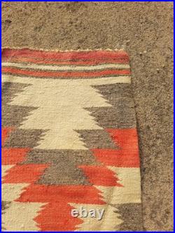 Vintage Navajo Handwoven Beautiful Native American Rug Carpet 35.4x16.1 In