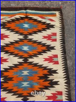 Vintage Navajo Handwoven Beautiful Native American Rug Carpet 55.9x28.3 In