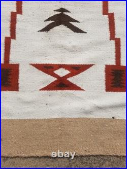 Vintage Navajo Handwoven Beautiful Native American Rug Carpet 60.6x30.3 In