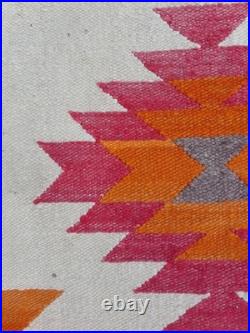 Vintage Navajo Handwoven Beautiful Native American wool Rug Carpet 35.1x16.5 In