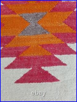 Vintage Navajo Handwoven Beautiful Native American wool Rug Carpet 35.1x16.5 In