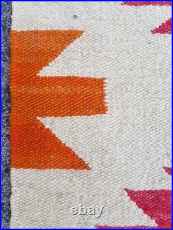 Vintage Navajo Handwoven Beautiful Native American wool Rug Carpet 35.1x16.5 In