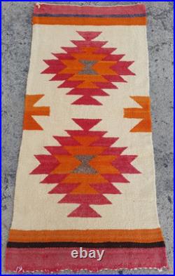 Vintage Navajo Handwoven Beautiful Native American wool Rug Carpet 35.1x16.5 In