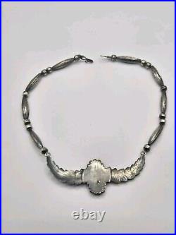 Vintage Navajo Native American Necklace Sterling Silver Turquoise Bench Leaves