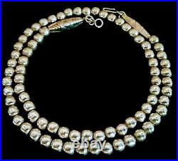 Vintage Navajo Pearls Bench Made Native American. 925 Sterling Silver Necklace