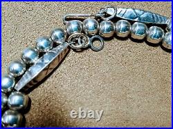 Vintage Navajo Pearls Bench Made Native American. 925 Sterling Silver Necklace