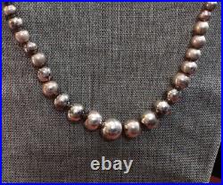 Vintage Navajo Pearls Sterling Silver Graduated 4 14 mm Bead Necklace 20