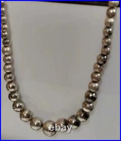 Vintage Navajo Pearls Sterling Silver Graduated 4 14 mm Bead Necklace 20