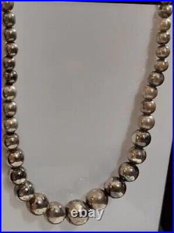 Vintage Navajo Pearls Sterling Silver Graduated 4 14 mm Bead Necklace 20