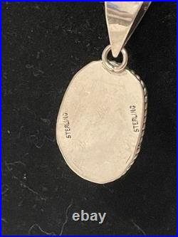 Vintage Navajo Sterling Silver Natural Blue Turquoise Oval Pendant Necklace 18