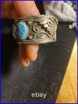Vintage Sterling Silver Native American Bracelet 5 Torquiest Stones Vintage Sterling Silver Native American Bracelet 5 Torquiest Stones