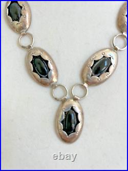 Vintage native american black onyx silver necklace