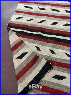 Vintage native american textile weaving Navajo indian rug 43 x 27 antique